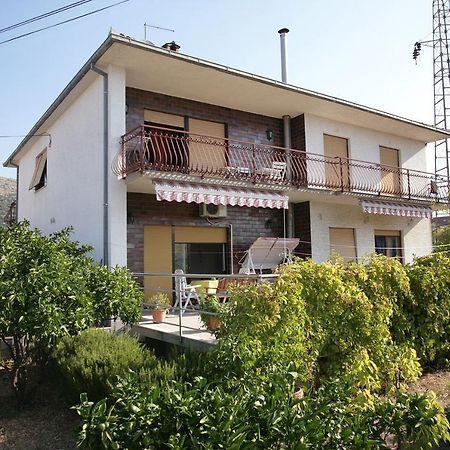 Appartamento House Peri Traù Esterno foto