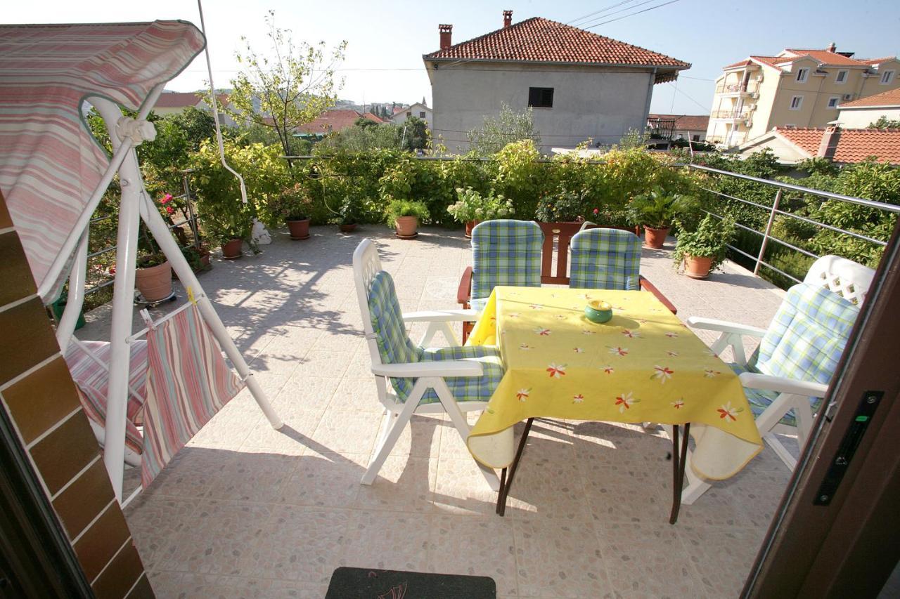 Appartamento House Peri Traù Esterno foto