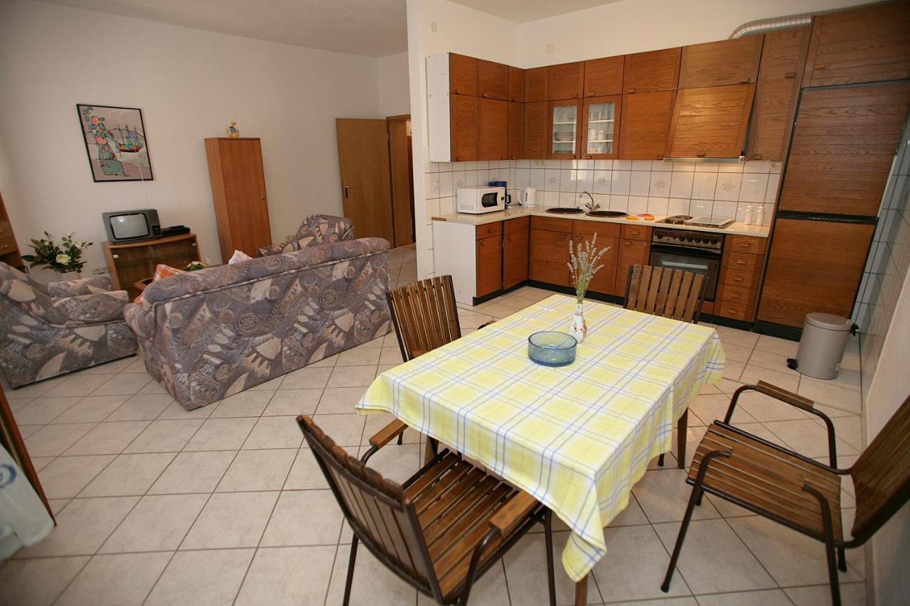 Appartamento House Peri Traù Esterno foto