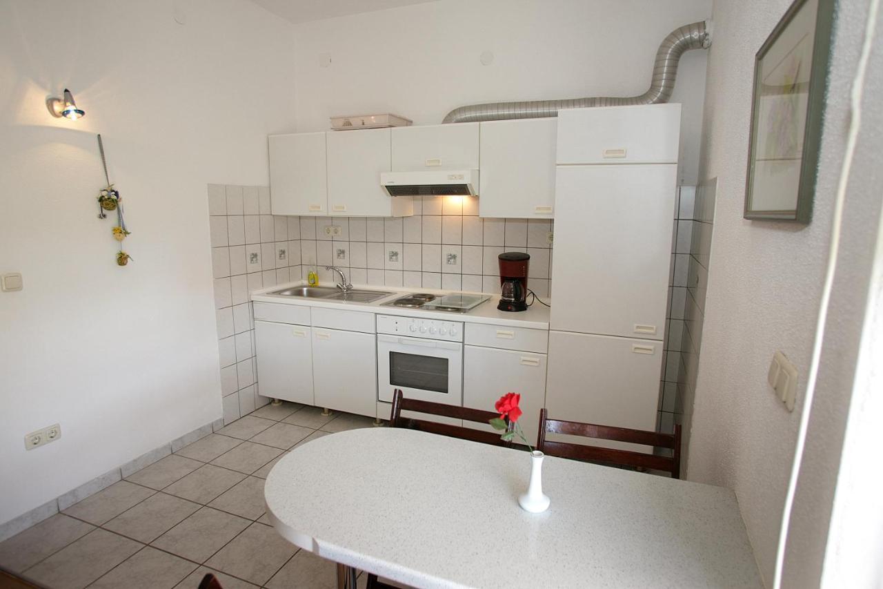 Appartamento House Peri Traù Esterno foto